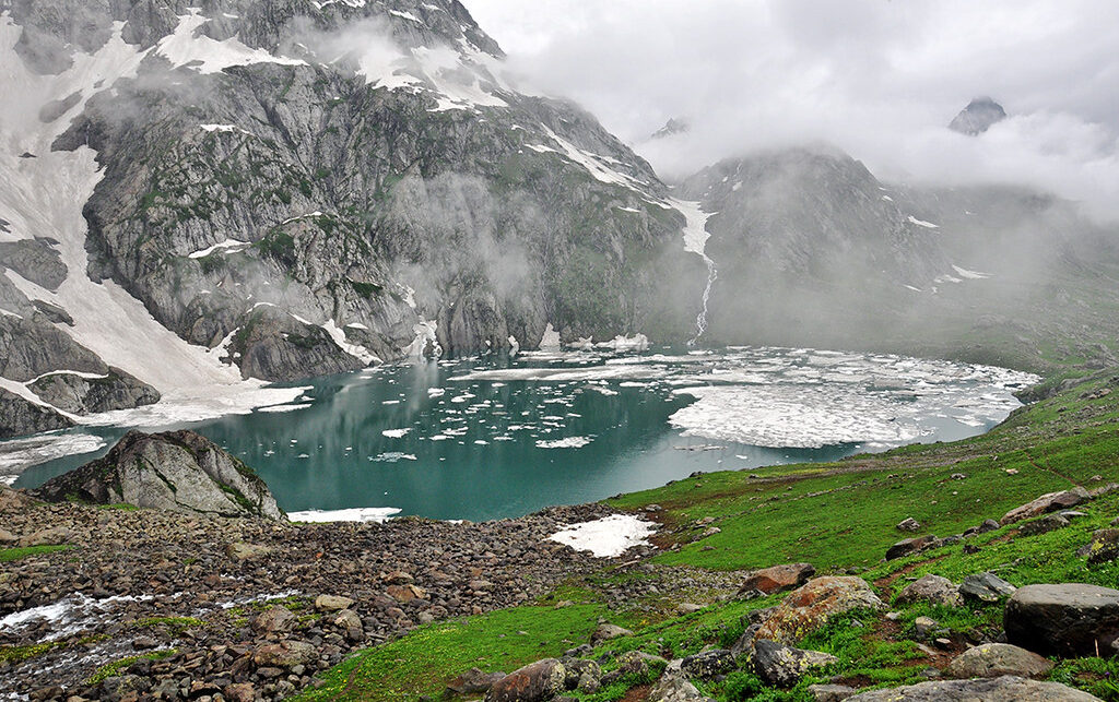 Gadsar Lake on Alpine Lakes Trek