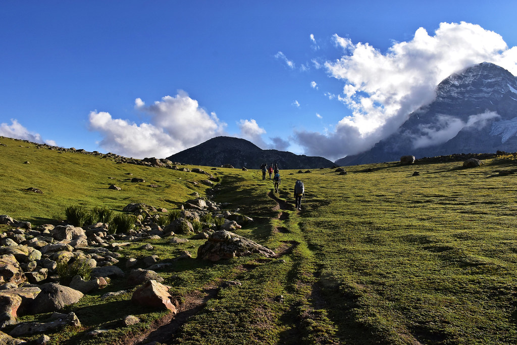 Electronic Safety Hacks for Kashmir Lakes Trek